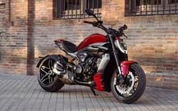 XDiavel V4