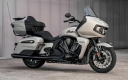 Indian Pursuit Dark Horse