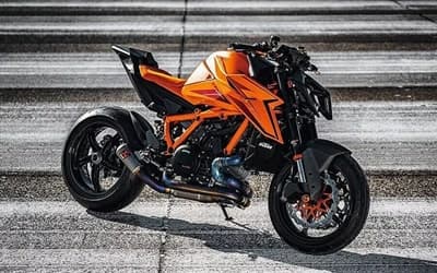 1390 Super Duke R