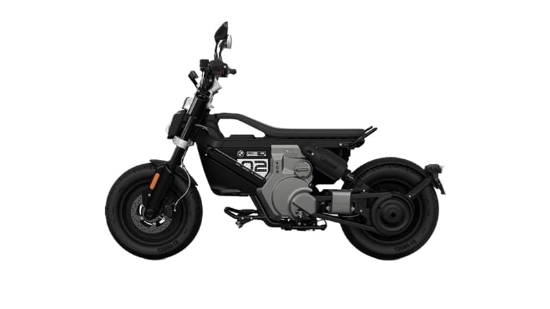 CE 02 3.2 kWh Cosmic Black