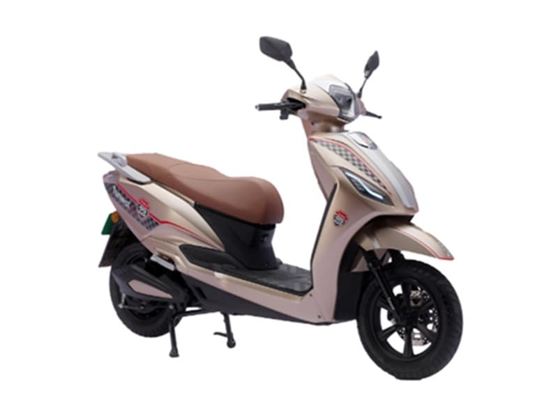 Storm XL LA 2 kWh Desert Sand