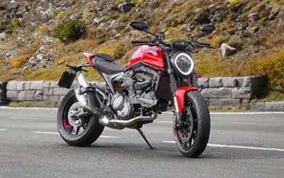 Monster 900